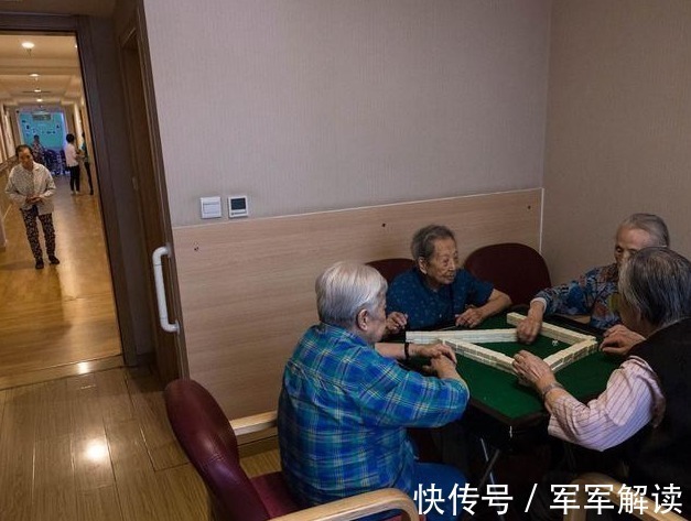 老人|“长寿红利”时代来临，普通人应该怎么做，才能把握住机会？
