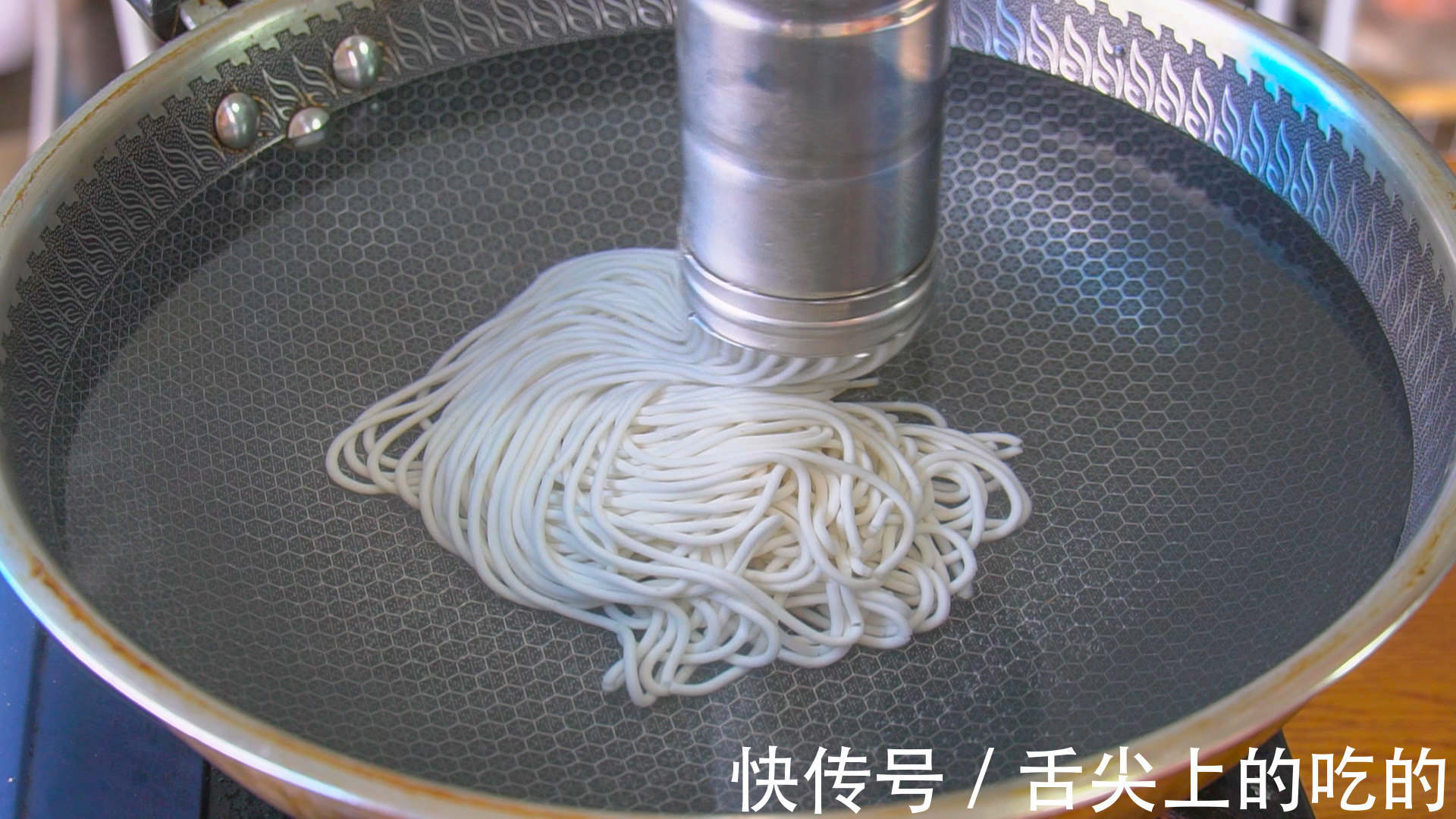 米皮|早餐别再买着吃了，推荐7款好吃做法，外酥里软，比外面卖的好吃