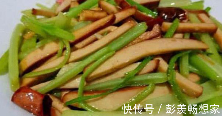 排骨|美食推荐芹菜炒香干，铁板土豆，蒜香炸排骨，卤鸡爪的做法