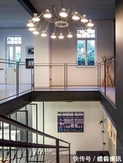 复式楼|晒晒复式楼,不豪华、不上心却走红网络,这个家凭什么如此吸引人