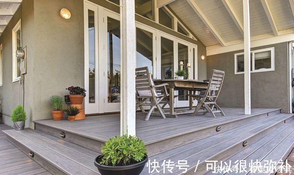 院子|老爸把院子抬高10公分，铺上防腐木多一个休闲区，花6千值！