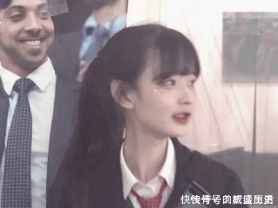 头发|女生“散头发”还是“扎头发”好看?想知道自己发型,关注这3点