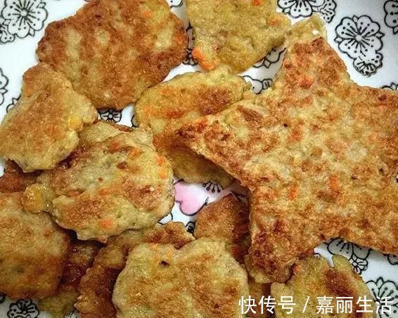 莲藕饼|秋季吃它，比吃十个鸡蛋的营养还高，再贵也要买给老人孩子吃！