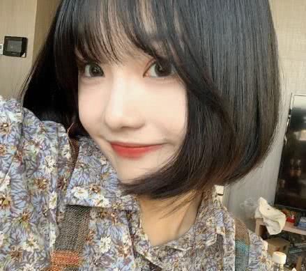 青春期女孩如果想越长越美，希望你能改掉这三个坏习惯