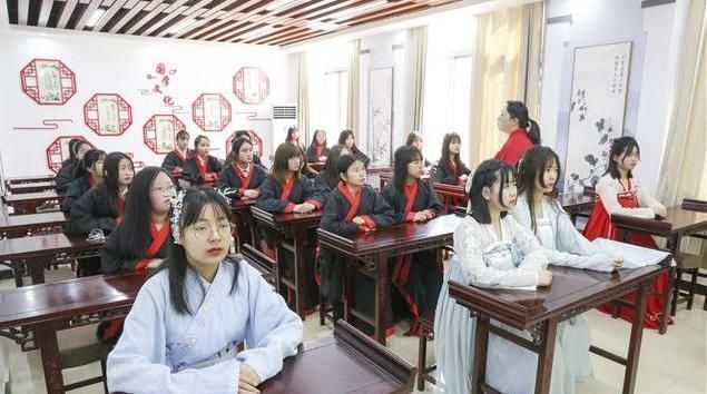 文化|会忽悠的大师,更像真大师一群无耻的流氓,文化的毒药