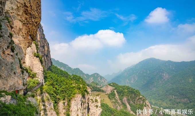 索道|雁荡山的方洞景区最独特最惊险，栈道和吊桥都悬挂在峭壁上