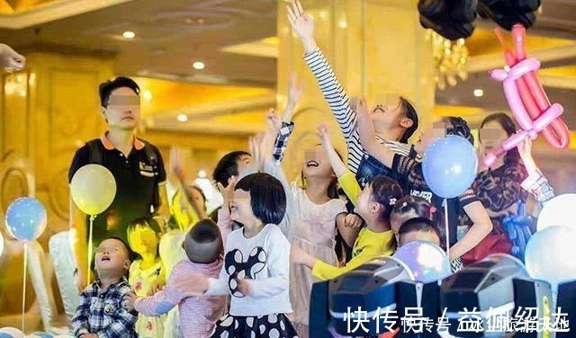 皇位|父亲给宝宝办百日宴，奢华场面令人惊呼，网友这是要继承皇位