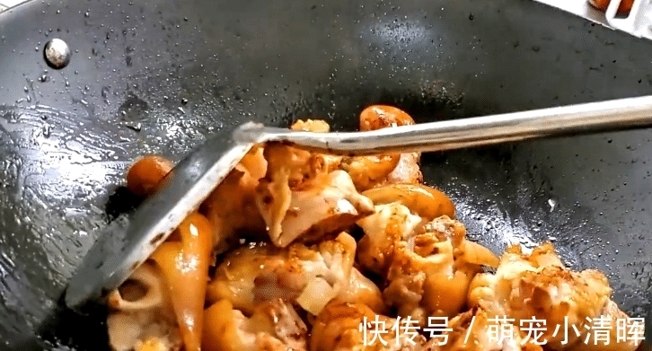 砂锅|年夜饭上,不管有钱没钱,都要给家人吃这锅肉,寓意:牛气冲天