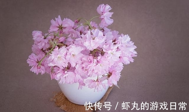 3星座|7月底，桃花遍地，春风得意，3星座时来运转，牵手意中人