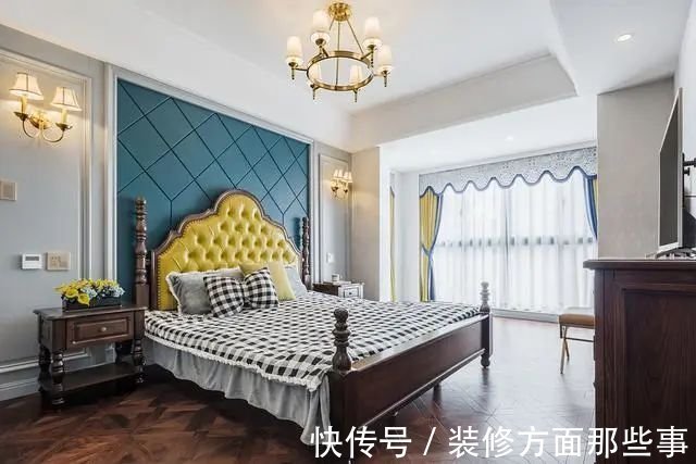 玄关|138平三居室没有玄关进门就是客厅,蓝灰色收纳柜,看起来很有质感