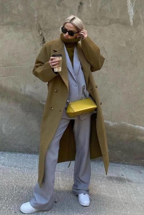 羽绒服下岗了！开年这样穿，时髦又大气！