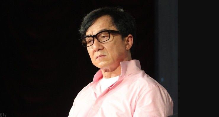 陈祖名|成龙退任中泰龙威房地产监事