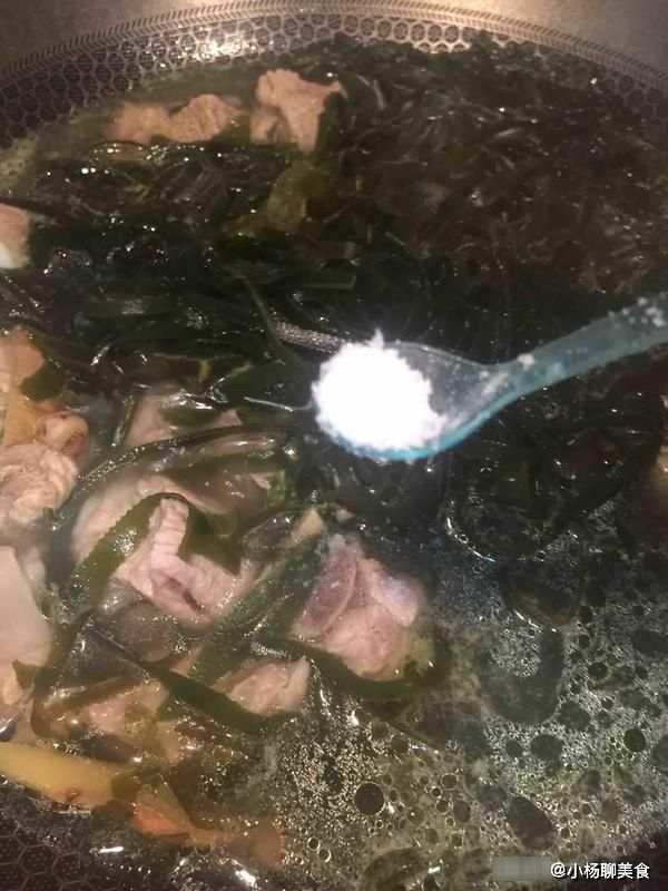 好喝|排骨汤怎么炖最好喝?只需学会此家常做法,每顿多喝两碗汤