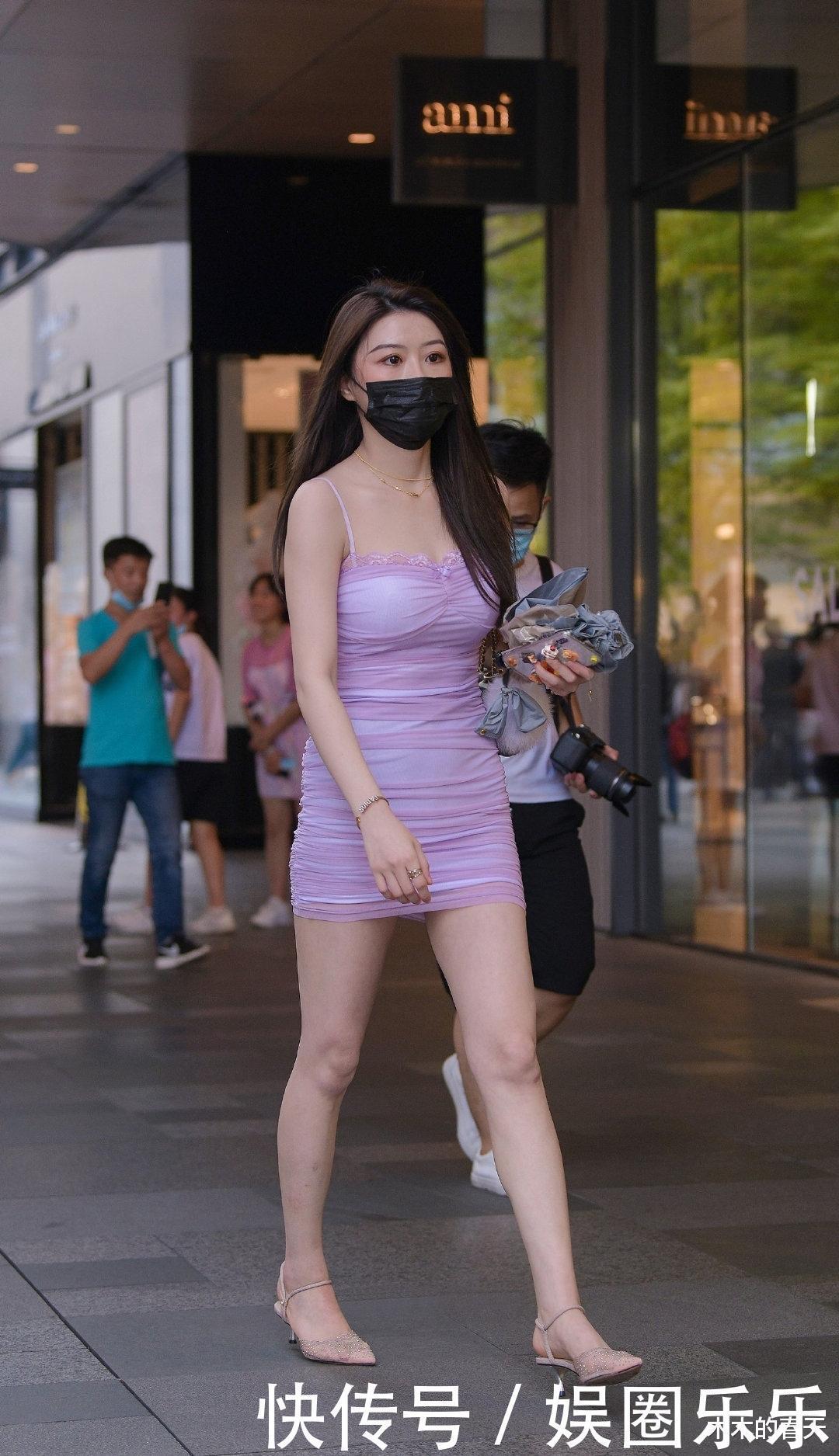 短裙|瘦弱女孩选择短裙做搭配,更能彰显个人魅力,提升气质!