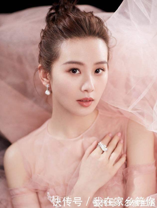 女孩子|女人的脸型大概分5种,如果你是第三种,即使素颜也好看