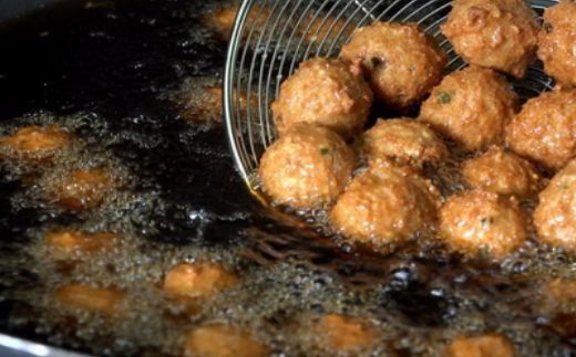 炸丸子,外行才用淀粉!换成这2样,丸子外酥里嫩,松软Q弹,真香