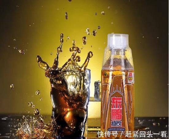 正版|最成功的“山寨饮料”请谢霆锋代言后逆袭,正版却成了陪衬品
