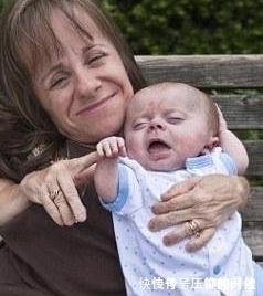 威尔|全球身材最矮小的母亲仅70厘米,不听医生警告拿命生下三个孩子