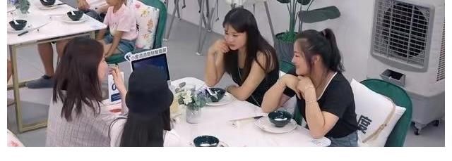 节目|当厨房手忙脚乱,黄晓明被怼到憋屈,我才开始理解林大厨的感受