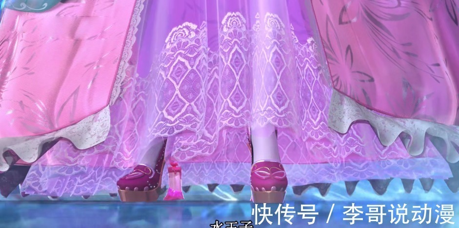 番外篇|你以为穿高跟鞋很难走路?王默和冰公主跑得不知道多快