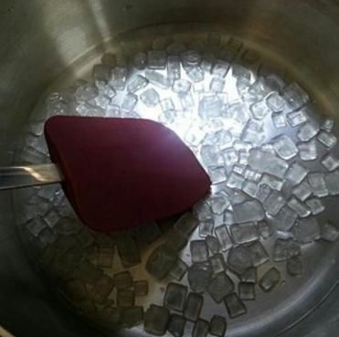 山楂加冰糖,教你在家自制“糖雪球”,5分钟学会,山楂酸甜可口