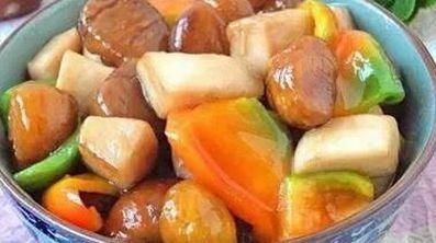 美食推荐：蒜香炒花甲，红烧蘑菇，韭菜肉末炒平菇，栗子焖杏鲍菇