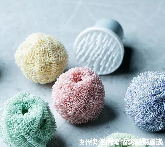 吸油纸|建议大家不管厨房大小,尽量置办这5件好物,实用不贵显档次!