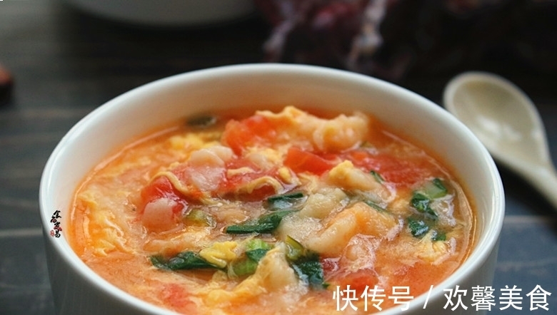 面疙瘩|此款早餐很简单,好吃易消化,不需揉面,拌一拌,煮一煮就搞定