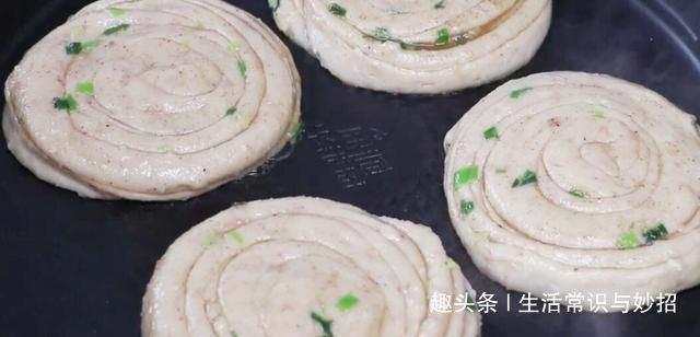 花生米别再油炸了，加3个鸡蛋，出锅比吃肉还香，做一大盘不够吃