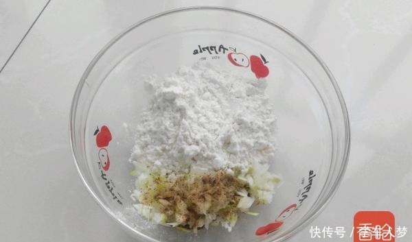 奶奶拿手的“香酥牛肉饼”,吃了10年没吃腻,香到没朋友