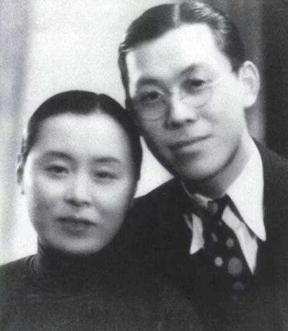 离婚|15岁嫁给徐志摩的她,嫁妆装了1节火车,怀第2个孩子时却被逼离婚