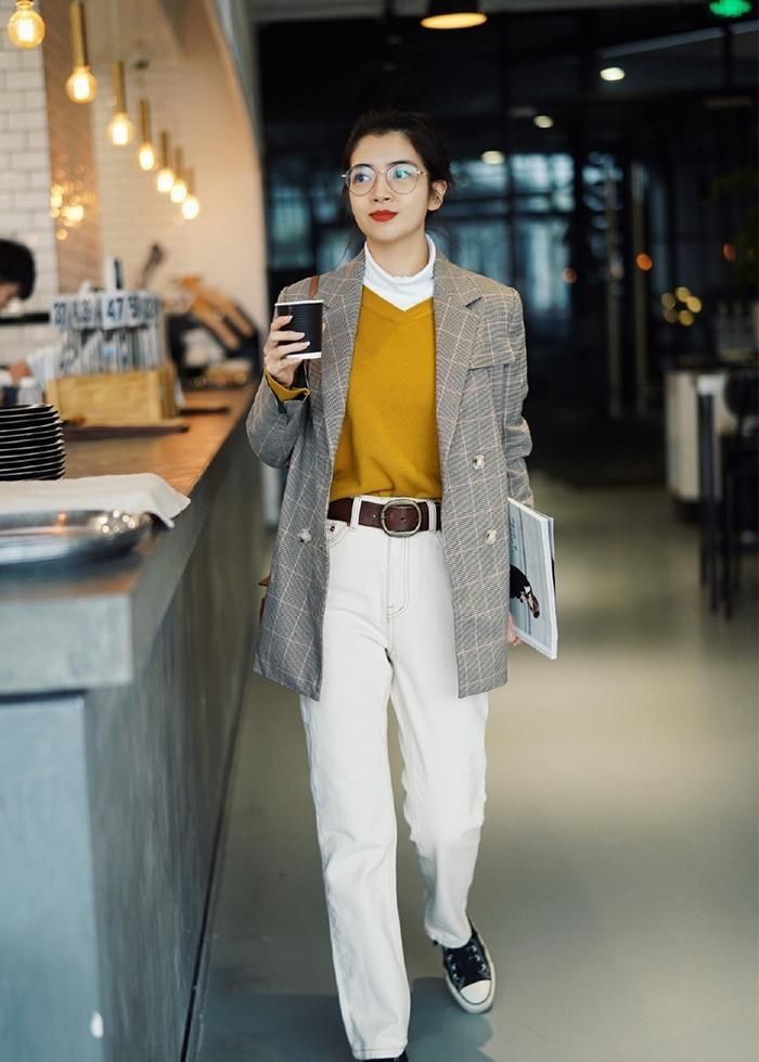 忘掉小黑裤！今年潮人更爱穿“西装+阔腿裤”，时髦显瘦还上档次