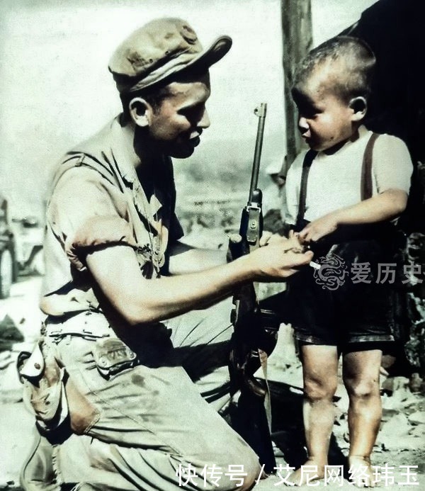 美军|老照片:源源不断踏上日本的美军 仓库里发现了成箱的中国大洋