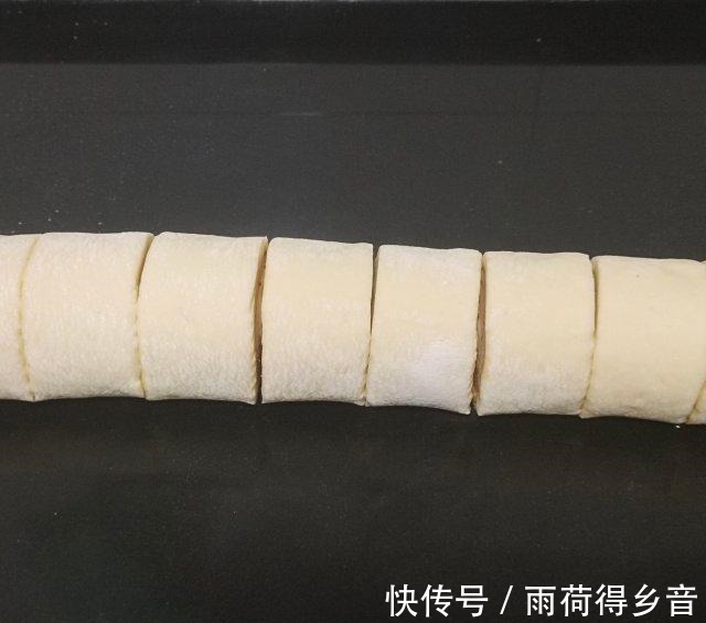 烧烤味花卷,蓬松暄软,营养美味!