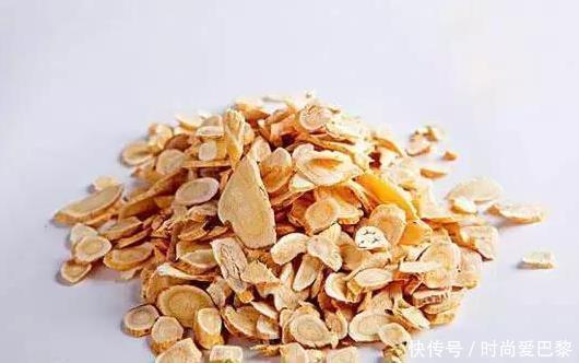 老中医黄芪是一宝，喝黄芪水有12大好处，一起来了解下