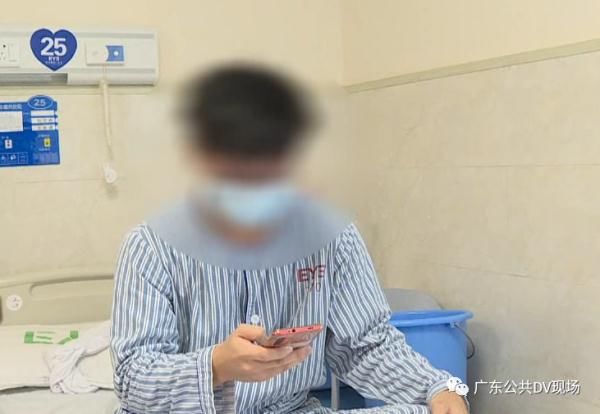 眼珠子|连续玩几小时手机，小伙眼珠子“斜”了