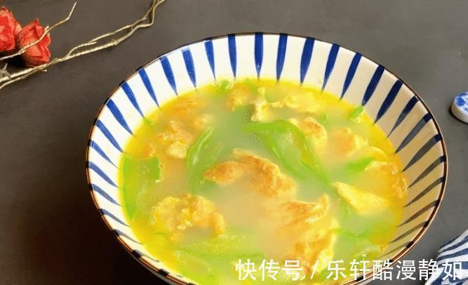 丝瓜|八月天气热，常煮这两道鲜汤，消暑降火，简单好做，美味还健康