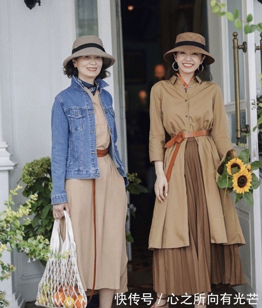 穿搭 人到中年要远离“大妈式”穿搭,学这位妈妈的减龄搭,很洋气