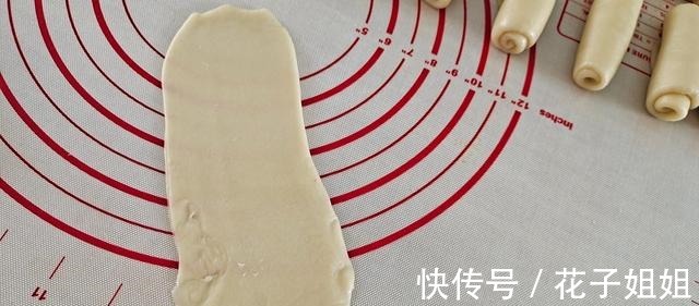 蛋黄酥|自制蛋黄酥的做法,层层酥脆口感好,中秋节送亲友有面子!