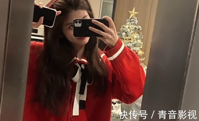 《心动4》五美平安夜合体,橙子“出场”方式很独特,小me审美高