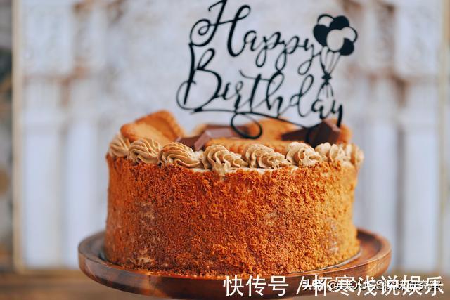 蛋黄|入冬必备的甜点！焦糖饼干咖啡奶油蛋糕，爱上这香浓的美味