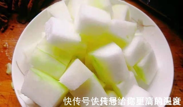 冬瓜|烧冬瓜，最忌直接加水煮，多加一步，香气扑鼻，比吃红烧肉还解馋！