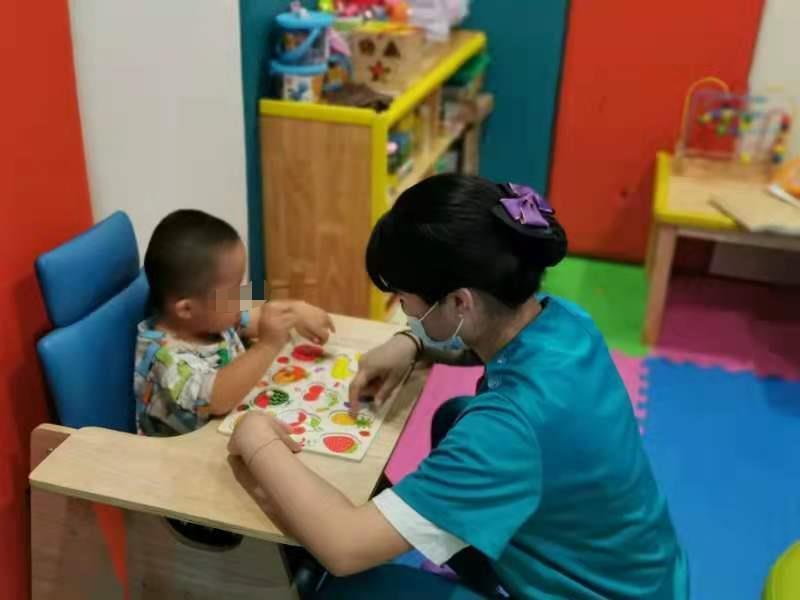 方案|0-3岁宝宝精细运动发展训练方案,建议家长一定要收藏!