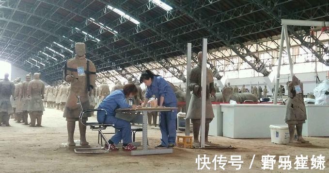 秦始皇兵马俑!考古发现大量线索,却意外颠覆兵马俑用途,专家:真相令人震撼