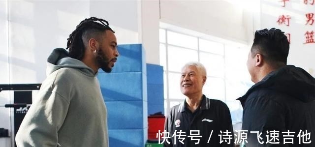 杨鸣|辽宁大外亮相,杨鸣笑得合不拢嘴,心疼朱荣振!