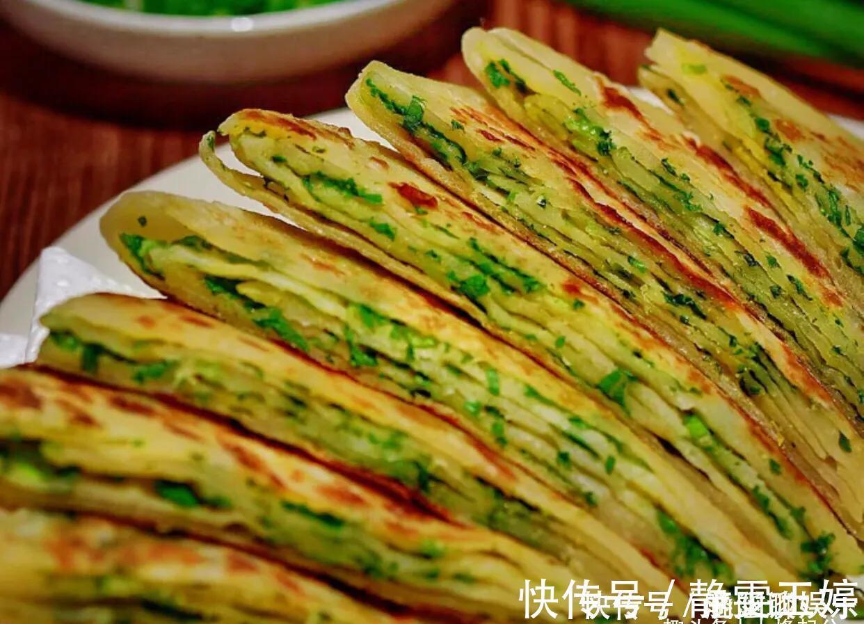 快手鲜香韭菜盒子，不发面不用饺子皮，隔几天都不硬，放凉更好吃