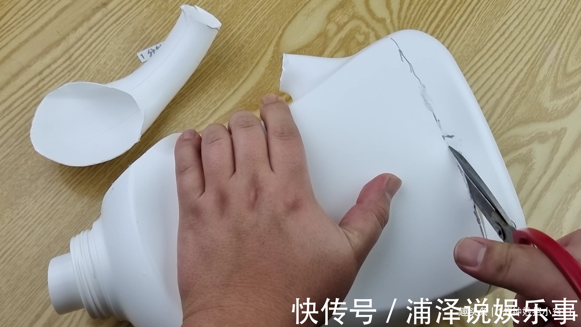 厨房|洗衣液的瓶子是个宝!放在厨房可以解决不少家庭的烦恼!太实用啦