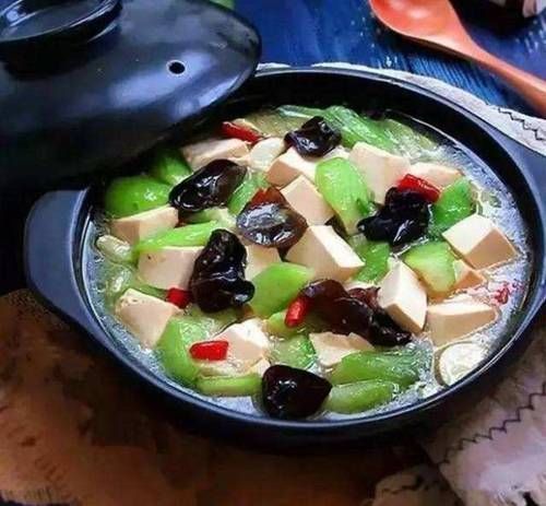 丝瓜和此物一起炖,等于天然“补钙王”,补钙质,肌肤更细腻