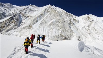 许可证|尼泊尔告诫登山者警惕气旋风暴引发风险