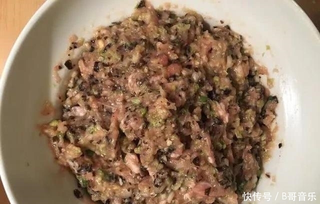 饺子馆的水饺那么香,到底加了什么东西?来看看